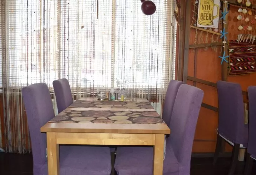 Lomakeskus Sandal Guest House