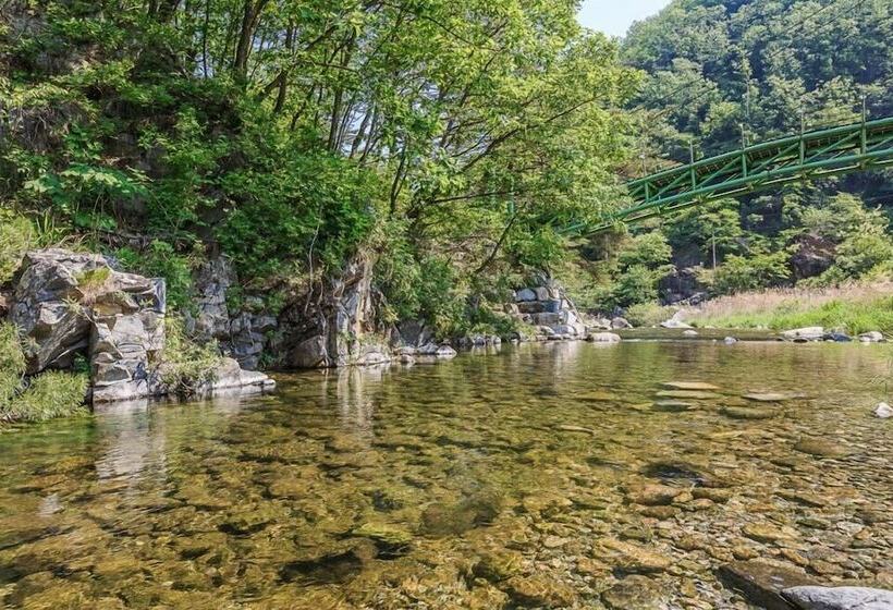 Youngwol Cloud Garden Pension