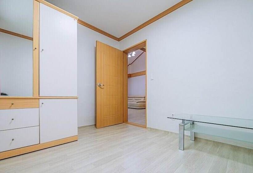 Youngwol Cloud Garden Pension