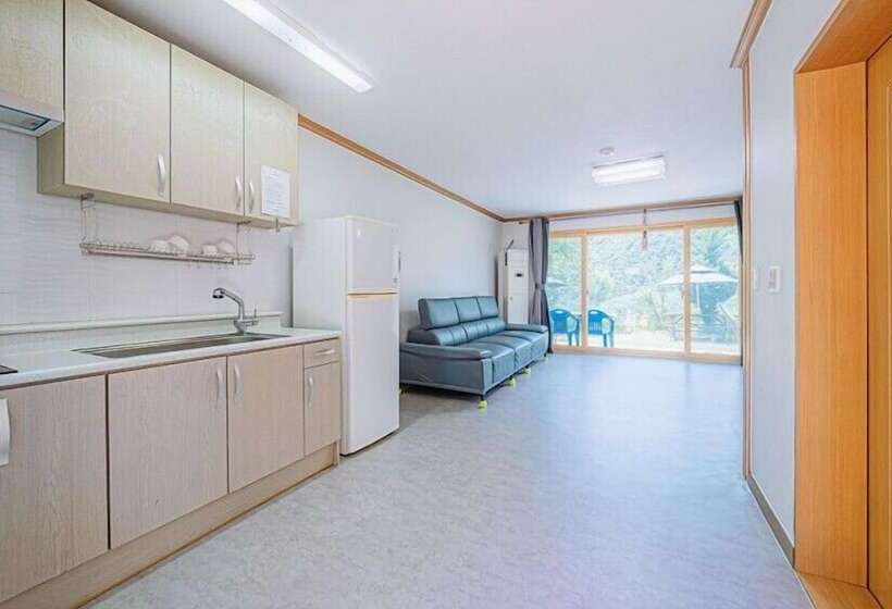 Youngwol Cloud Garden Pension