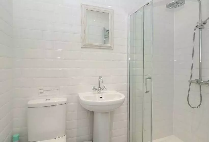 Apartment 1 @ 22 Foss Street