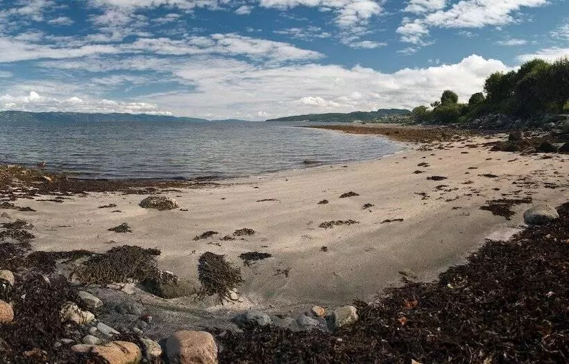 Aamiaismajoitus (B&B) Klostergården Tautra