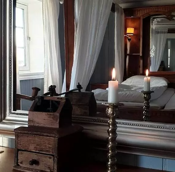 Aamiaismajoitus (B&B) Klostergården Tautra