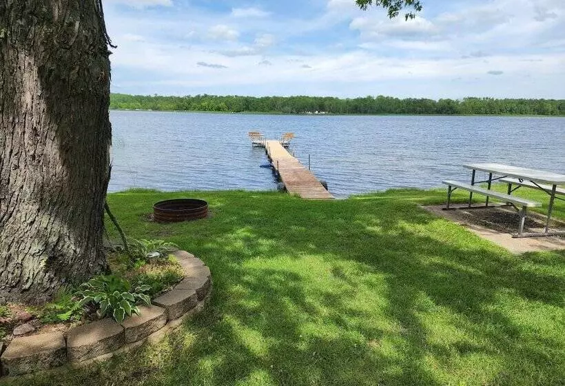 Blue Moon Resort And Motel