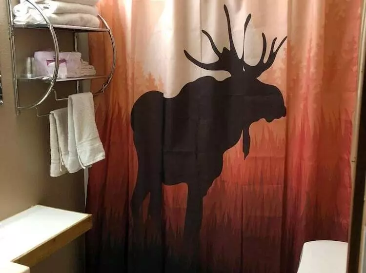 Blue Moon Resort And Motel