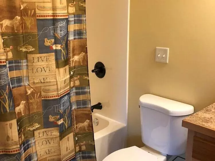 Blue Moon Resort And Motel