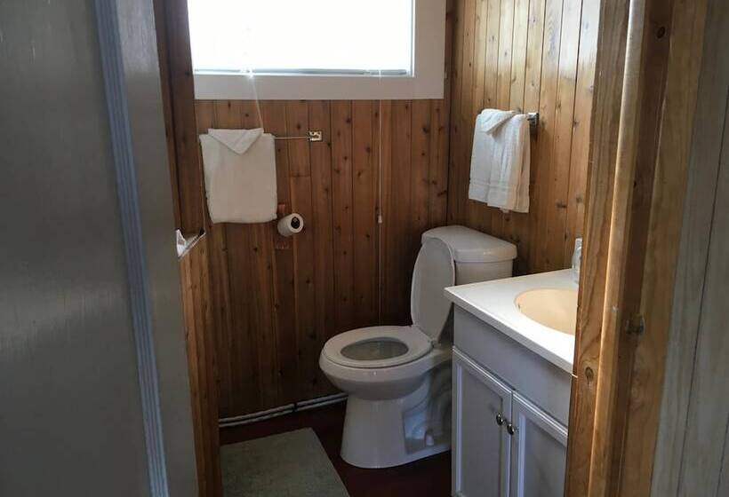 Blue Moon Resort And Motel