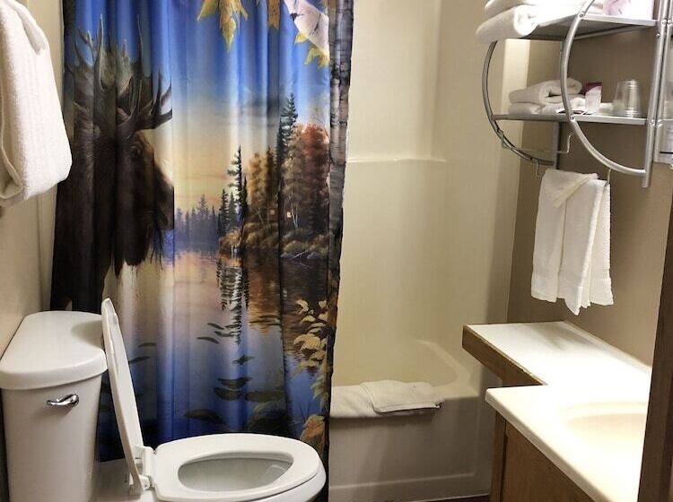 Blue Moon Resort And Motel