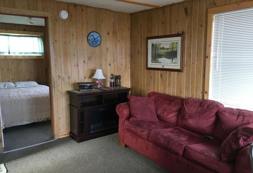 Blue Moon Resort And Motel