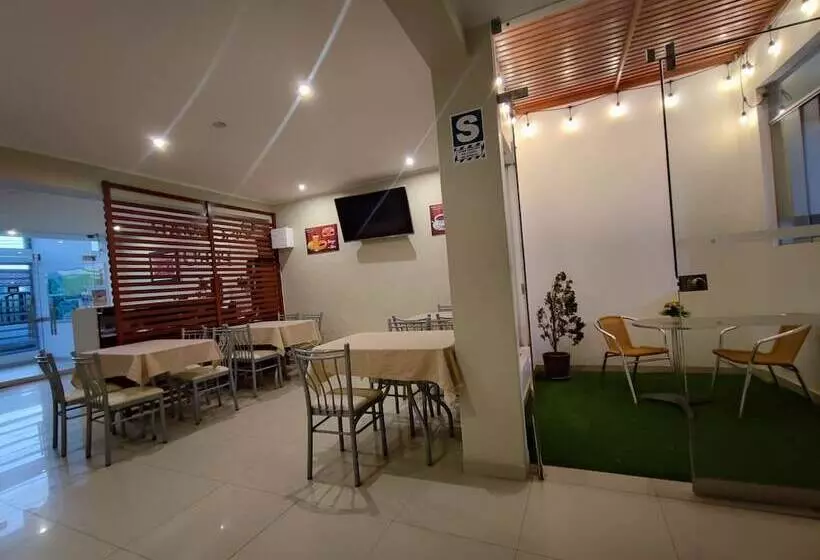 Hostal Piscomar Peru