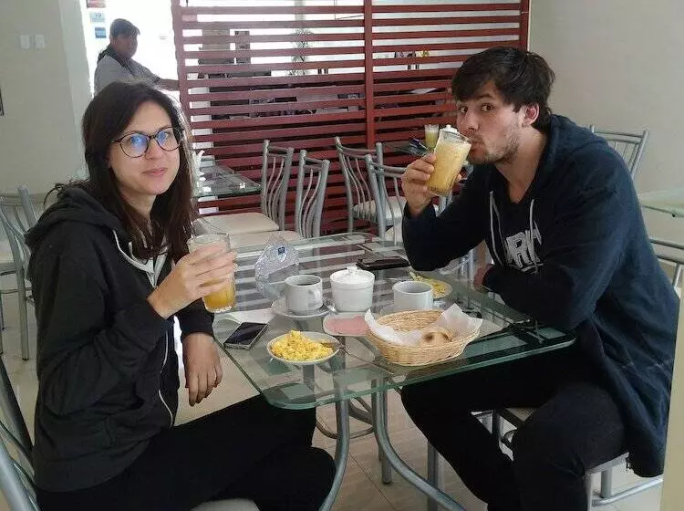 Hostal Piscomar Peru