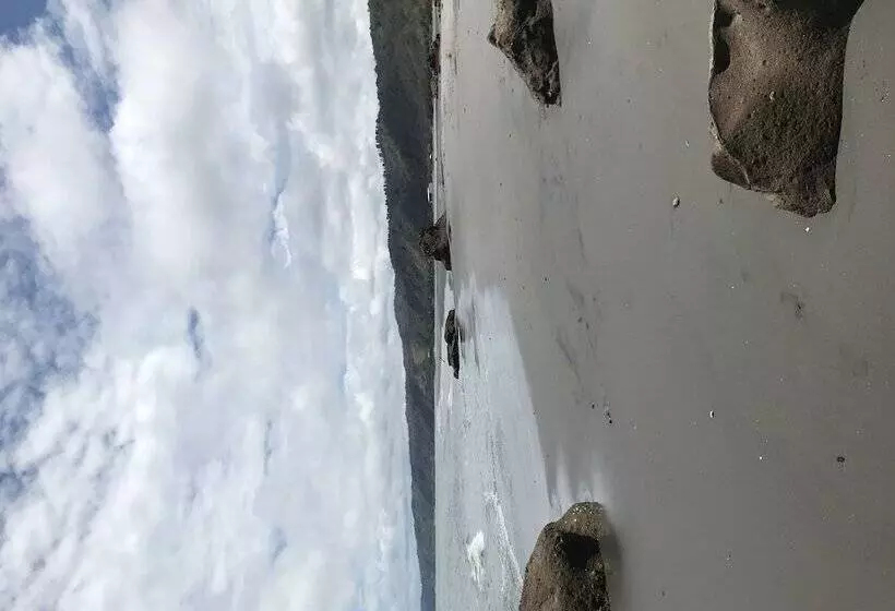 مسافرخانه Hostería Pacific Stone