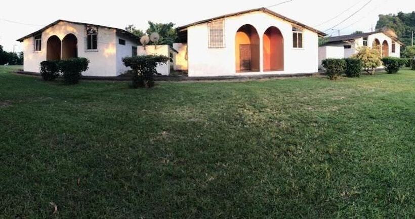 فندق فئة نجمة واحدة Hostería Pacific Stone