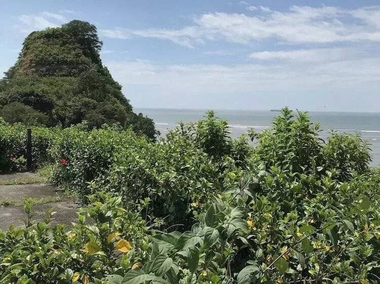 مسافرخانه Hostería Pacific Stone