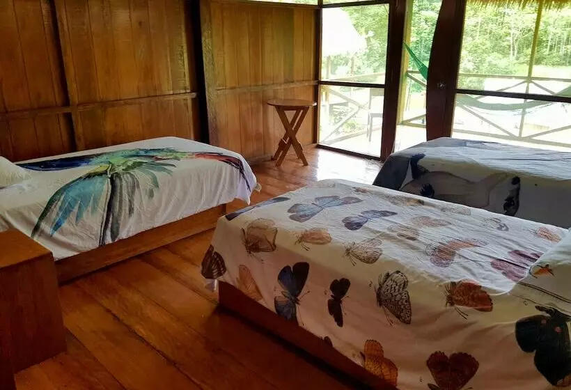 هتل Amazon Lodge Adventures
