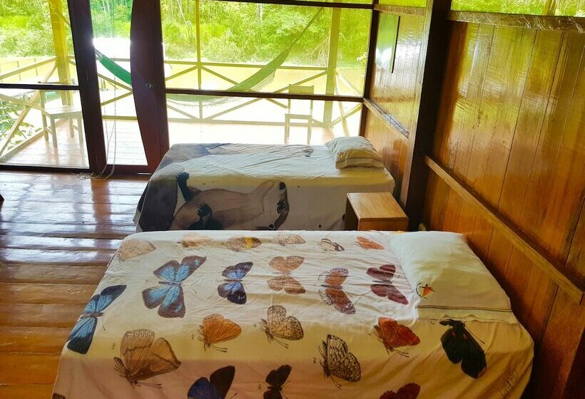 هتل Amazon Lodge Adventures