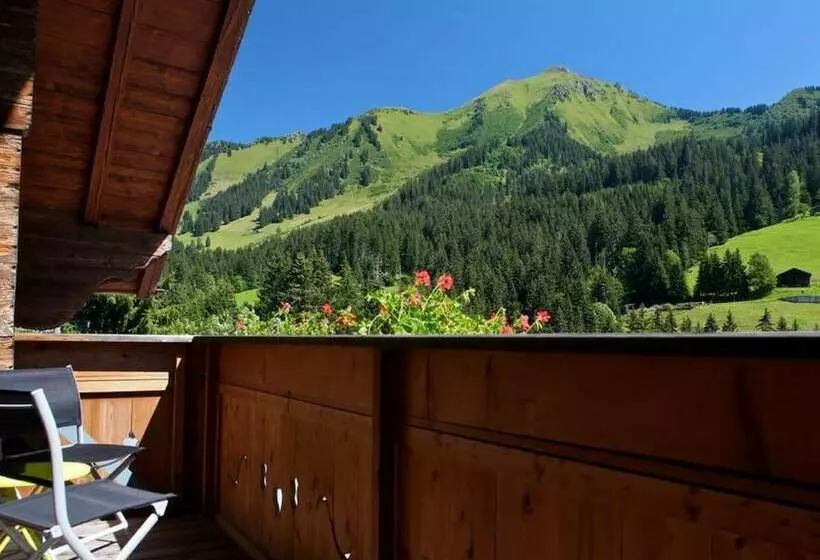 ホテル Auberge De La Comballaz