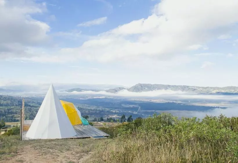 ホテル Bajo El Cielo Glamping