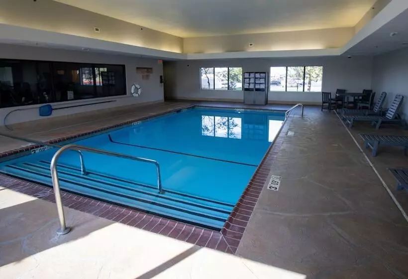 Hotelli Buffalo Run Casino & Resort