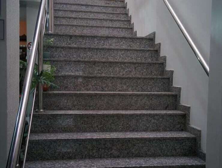 هتل E Restaurante Toraryca