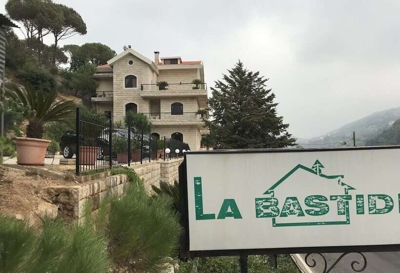هتل Hôtel La Bastide Deir El Qamar