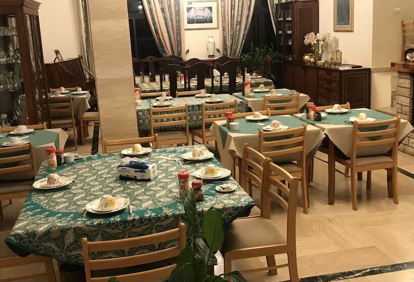 هتل Hôtel La Bastide Deir El Qamar