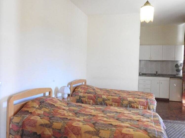 هتل Hôtel La Bastide Deir El Qamar