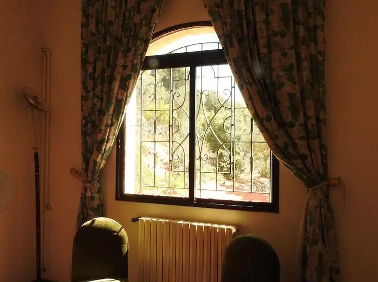هتل Hôtel La Bastide Deir El Qamar