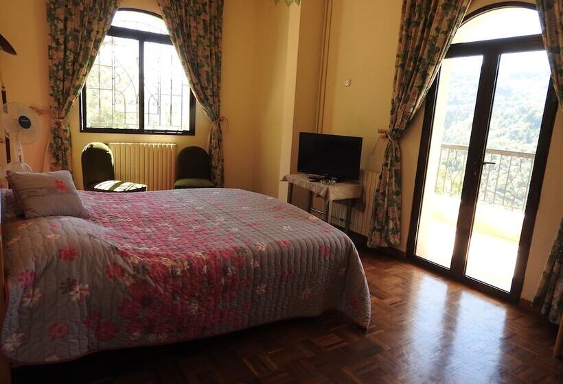 هتل Hôtel La Bastide Deir El Qamar