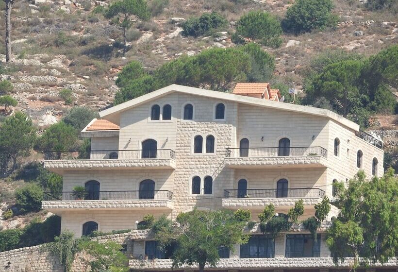 هتل Hôtel La Bastide Deir El Qamar