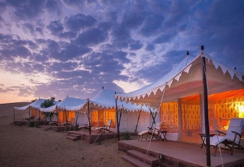 בית מלון כפרי Jaisalmer Khodiyar Resort   Campsite