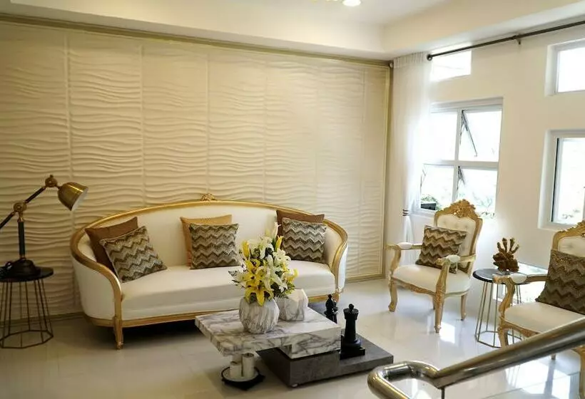 Hotelli Kgi Mountainside