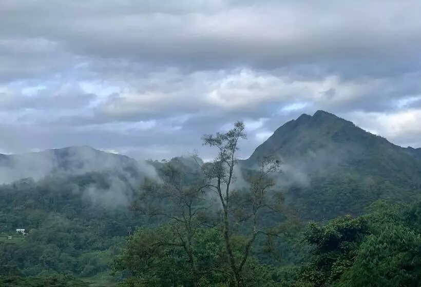 Hotelli Kgi Mountainside