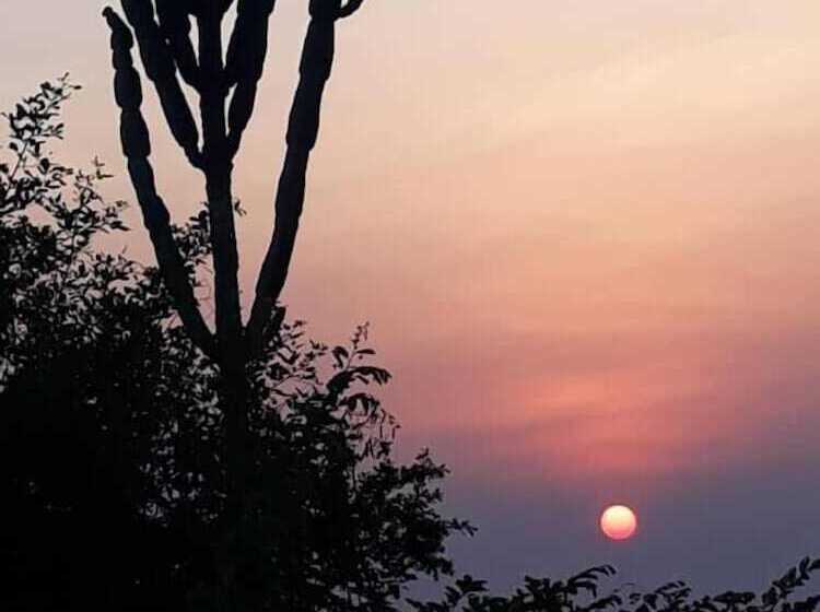 Hotelli Kikonko Lodge