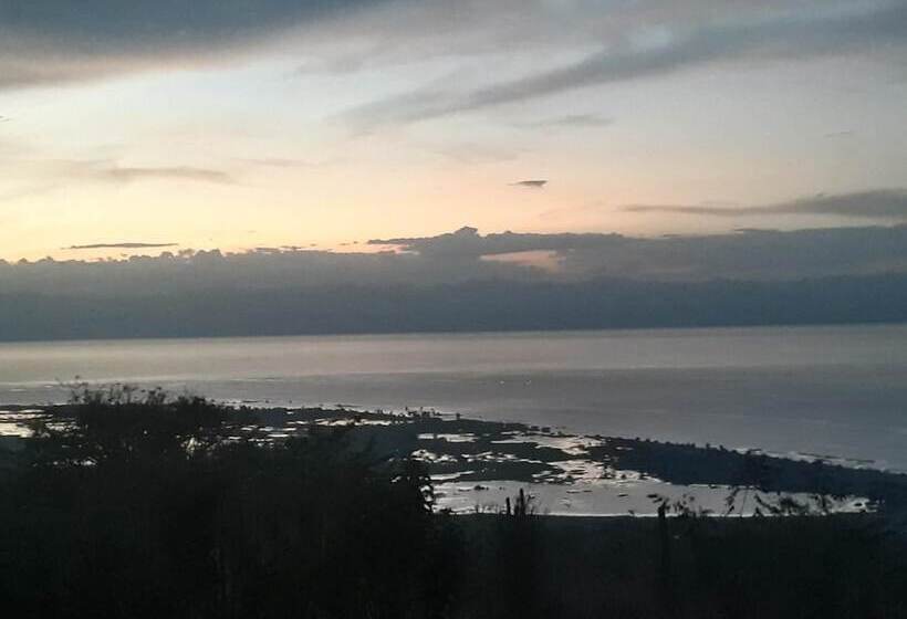 Hotelli Kikonko Lodge