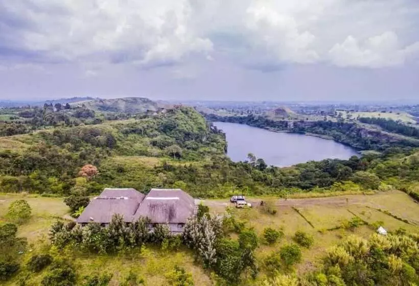 هتل Kyaninga Royal Cottage