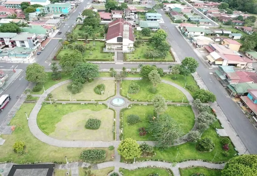 هتل La Fortuna Lodge