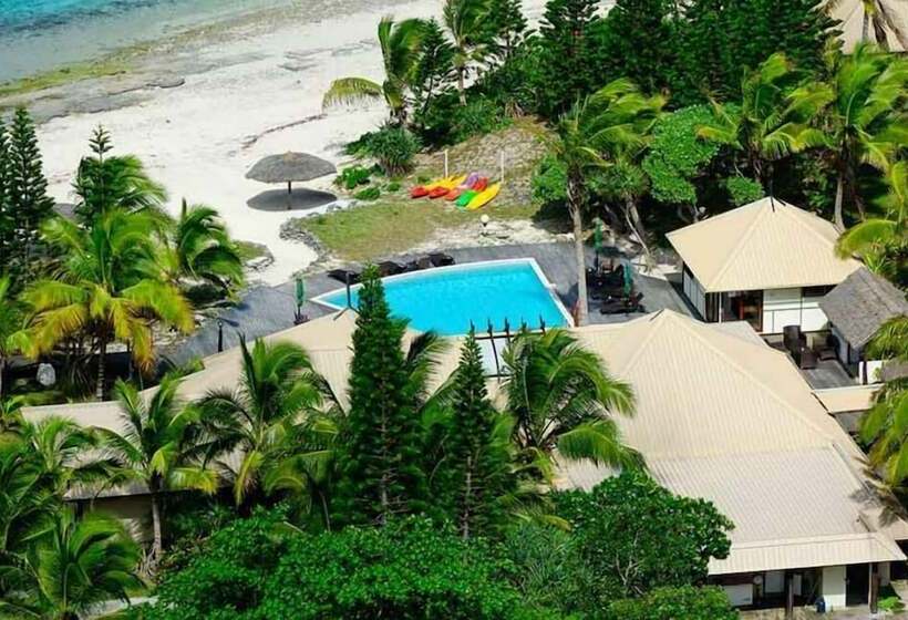 هتل Nengone Village