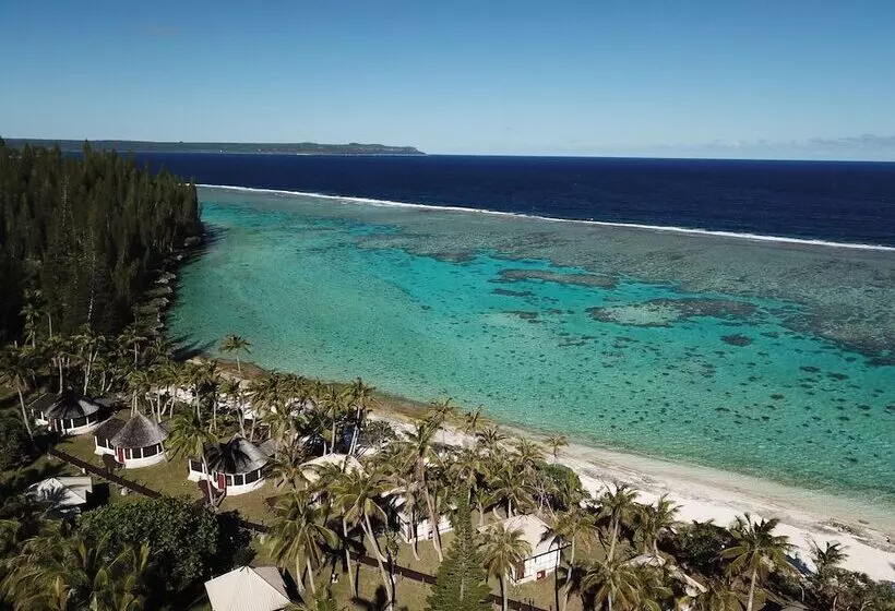 هتل Nengone Village