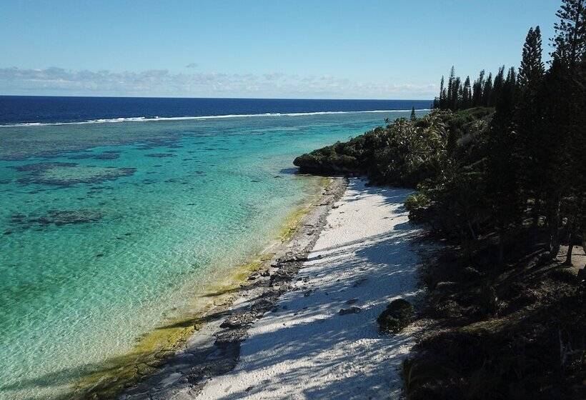 هتل Nengone Village