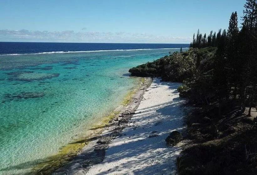 هتل Nengone Village