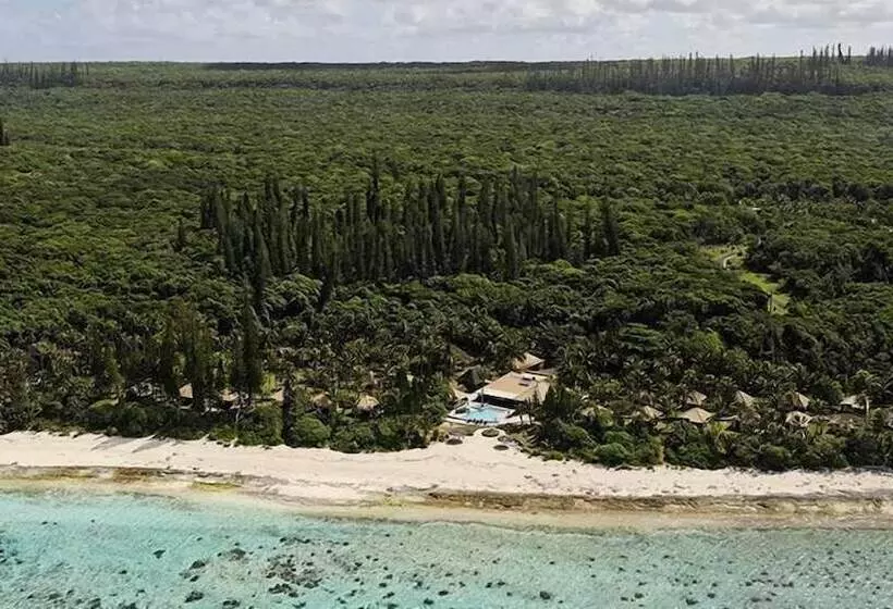 هتل Nengone Village