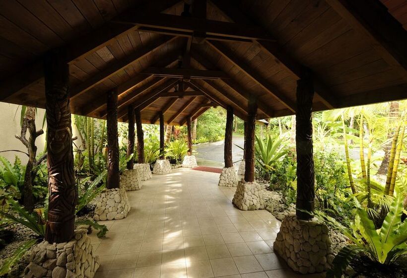 هتل Nengone Village