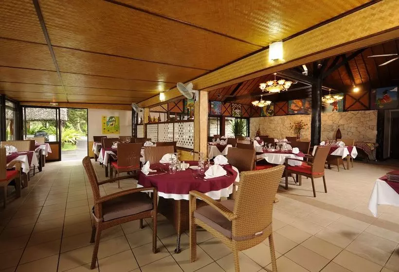 هتل Nengone Village