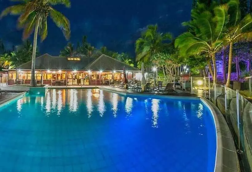 هتل Nengone Village