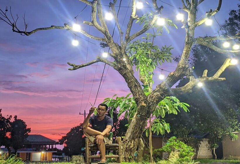 فندق Penginapan Griya Watukelir