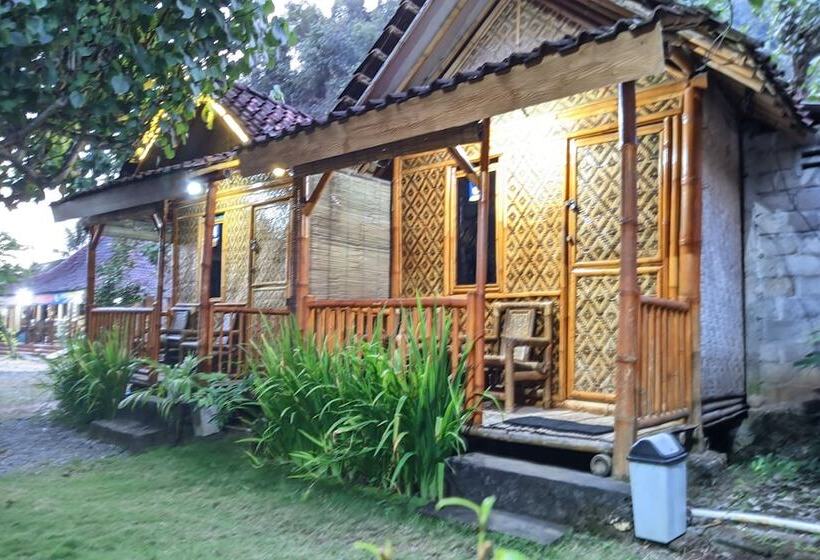 فندق Penginapan Griya Watukelir