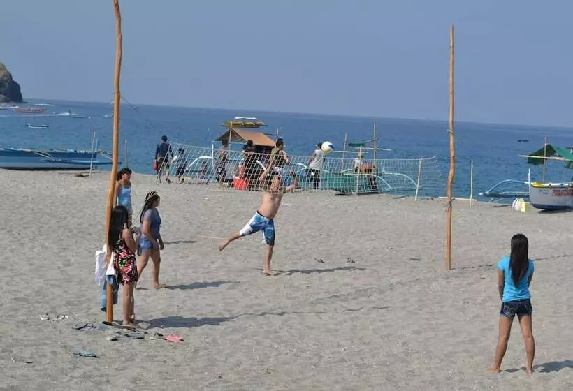 Hotelli Pundaquit Luxury Resort