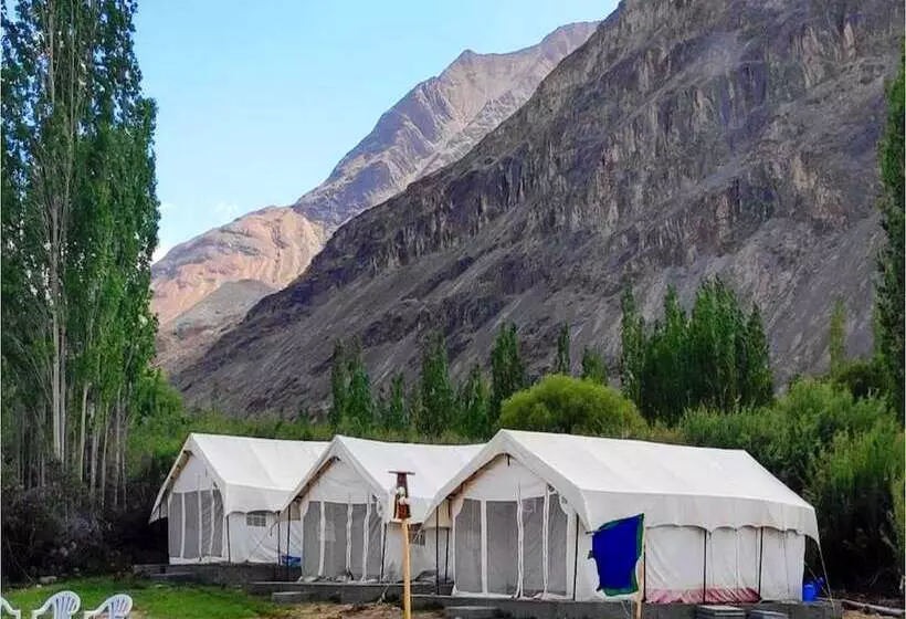 ホテル Tih Hidden Valley Camp   Hunder