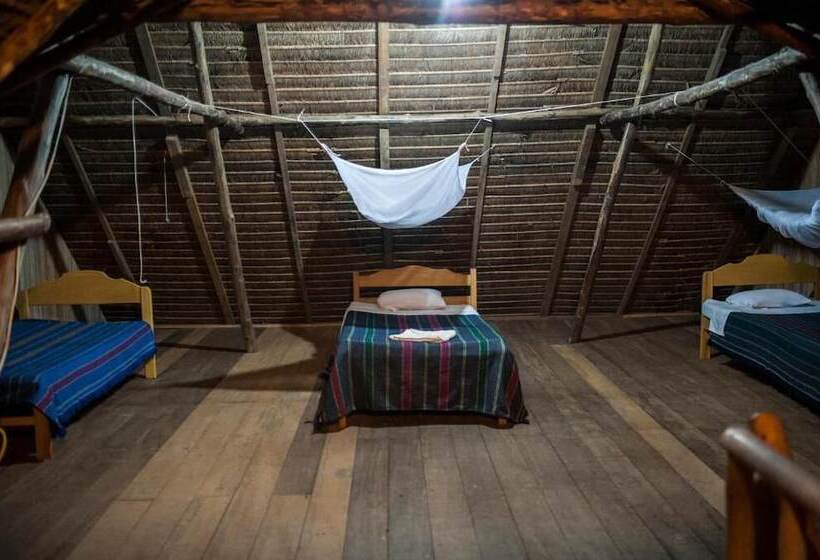 בית מלון כפרי Tres Chimbadas Lake Lodge